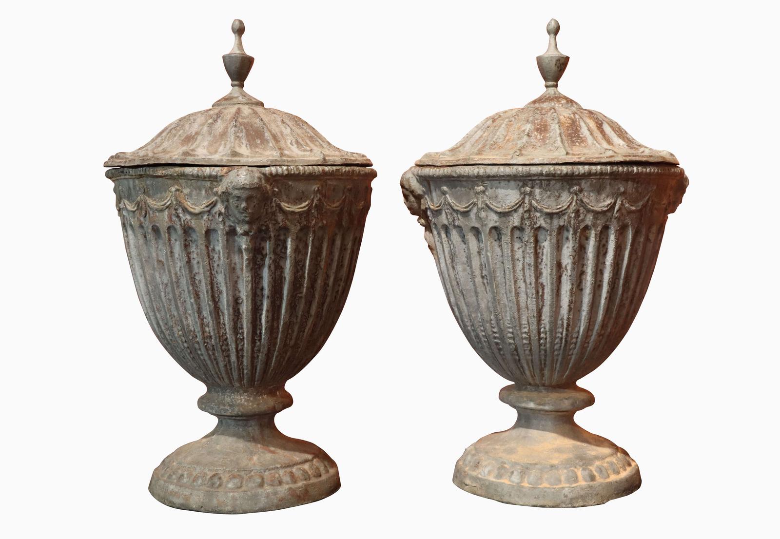 A Good Pair of Early 20th-Century Adam Style Lead Garden Urns with Covers (1 of 4)