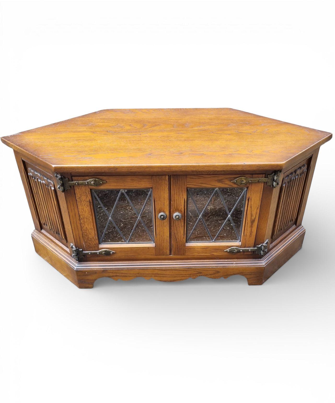 Vintage Old Charm Wood Bros Oak Corner TV Cabinet / Light Oak c.1970 (1 of 10) Vintage Old Charm Wood Bros Oak Corner TV Cabinet / Light Oak c.1970 (1 of 10)