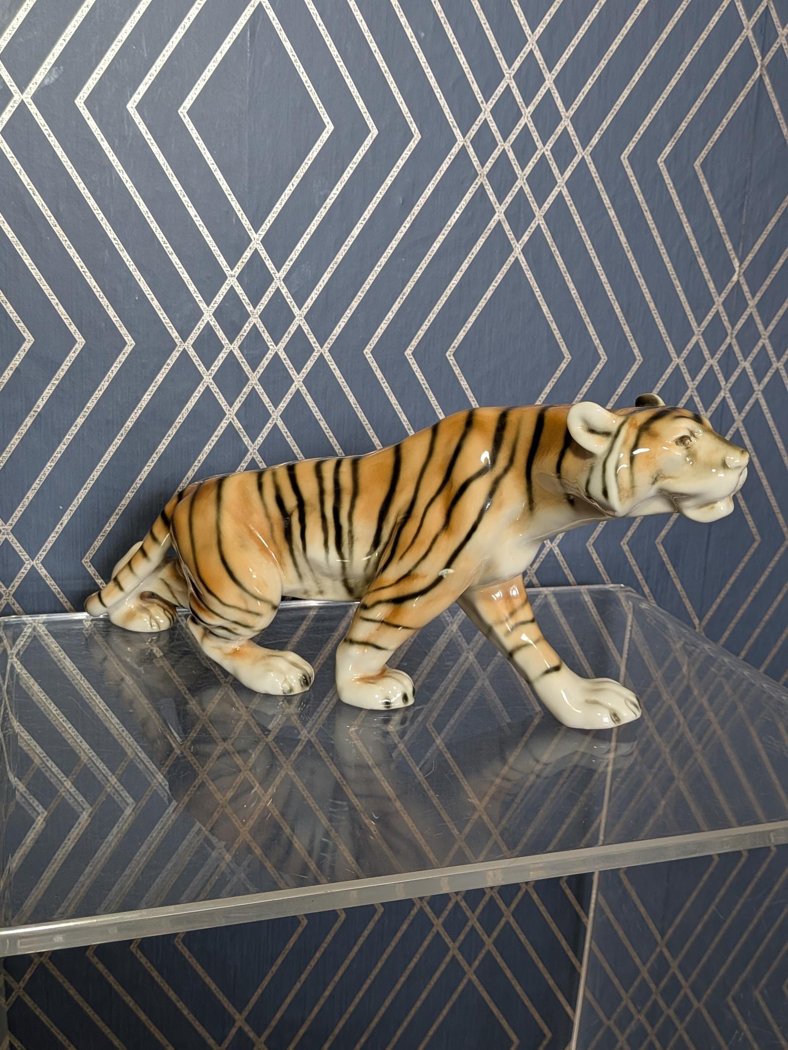 Royal Dux Tiger (1 of 9) Royal Dux Tiger (1 of 9)