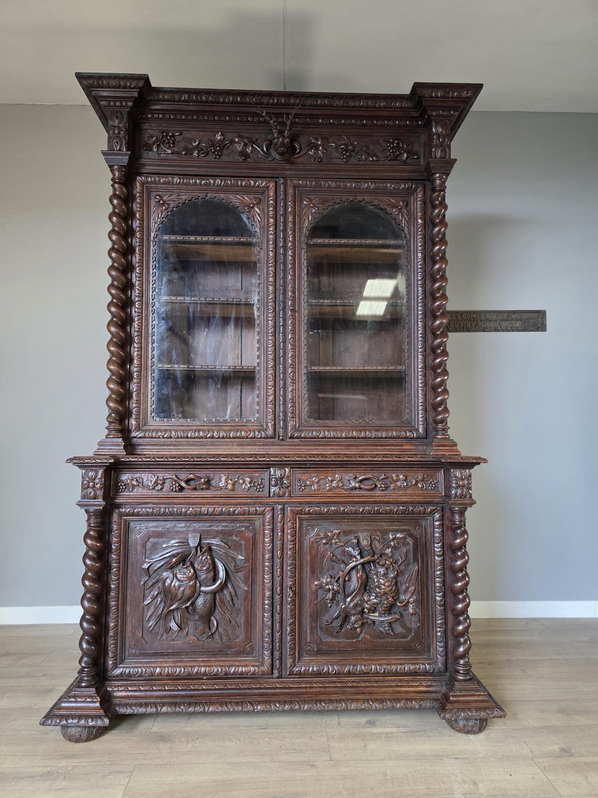 1880 Antique French Hunt Carved Bookcase (1 of 18) 1880 Antique French Hunt Carved Bookcase (1 of 18)