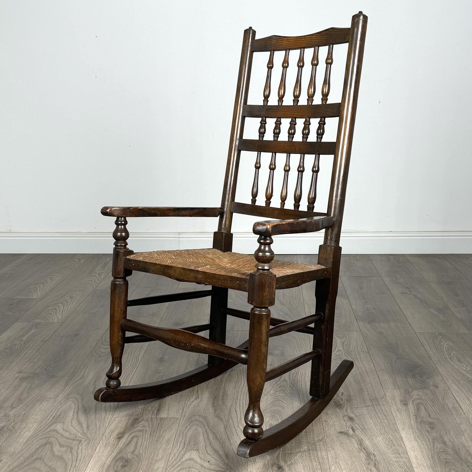 Antique 20th Century Rocking Chair in Oak (1 of 10)