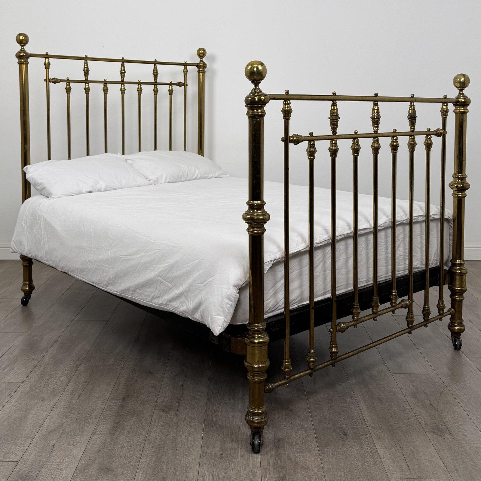 Antique Victorian Brass Double Bed | Ball Finials & Castors | AF-6693 (1 of 8) Antique Victorian Brass Double Bed | Ball Finials & Castors | AF-6693 (1 of 8)