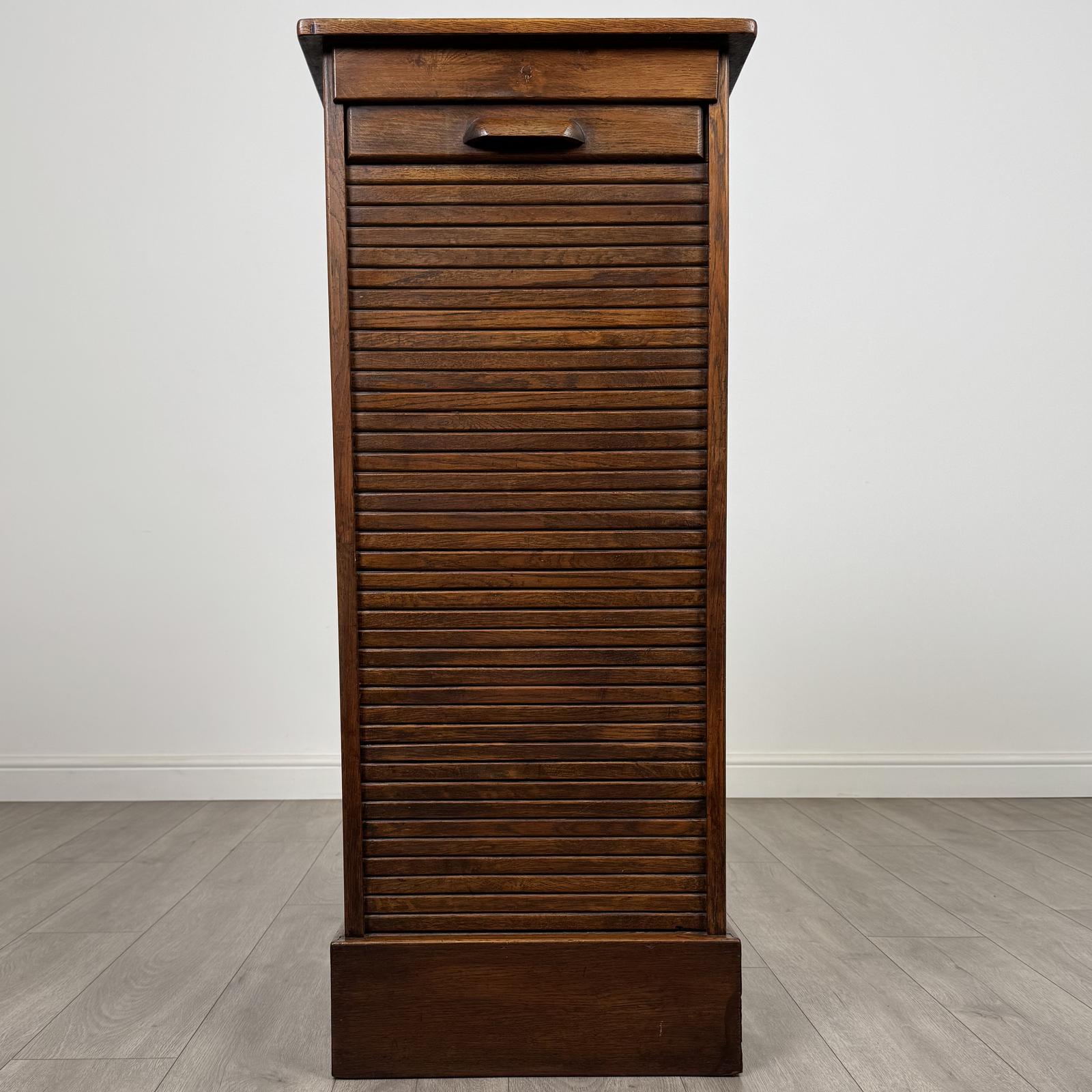 Antique 20th Century Good Quality Tambour Cabinet in Oak (1 of 11) Antique 20th Century Good Quality Tambour Cabinet in Oak (1 of 11)