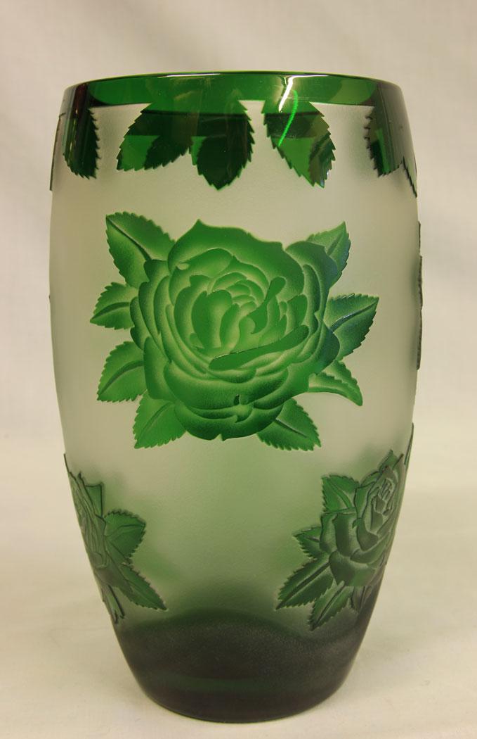 Green Glass Cameo Vase (1 of 5) Green Glass Cameo Vase (1 of 5)