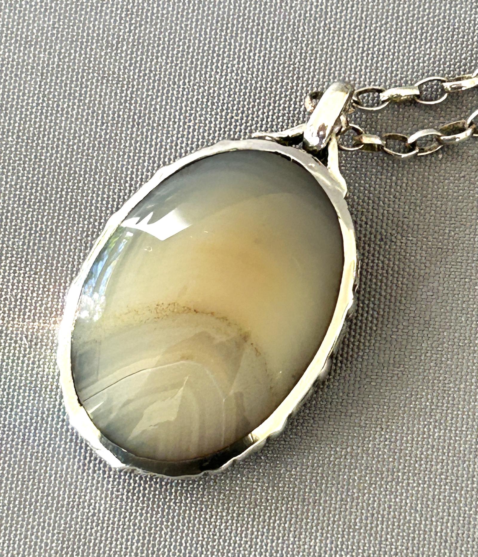 Superb Silver & Agate Flying Duck Pendant Necklace (1 of 6)