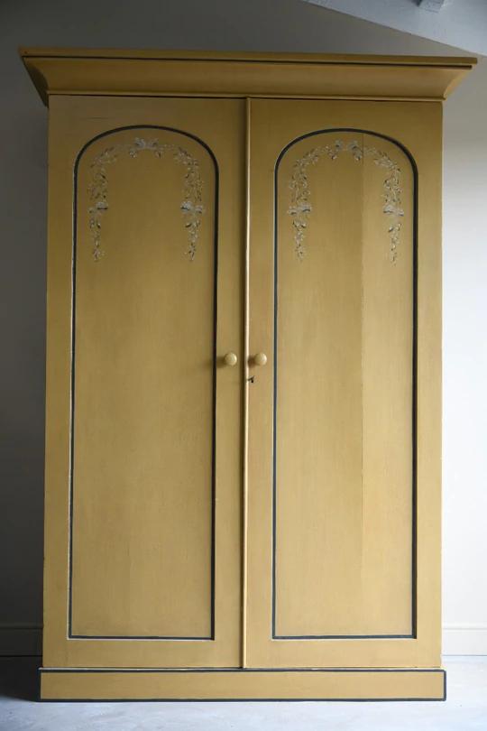 Victorian Painted Double Wardrobe (1 of 12) Victorian Painted Double Wardrobe (1 of 12)