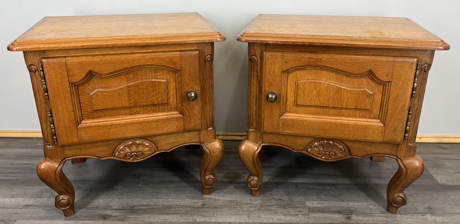 Pair of French Oak Vintage Nightstands Cabinets / Bedside Cabinets (1 of 11)