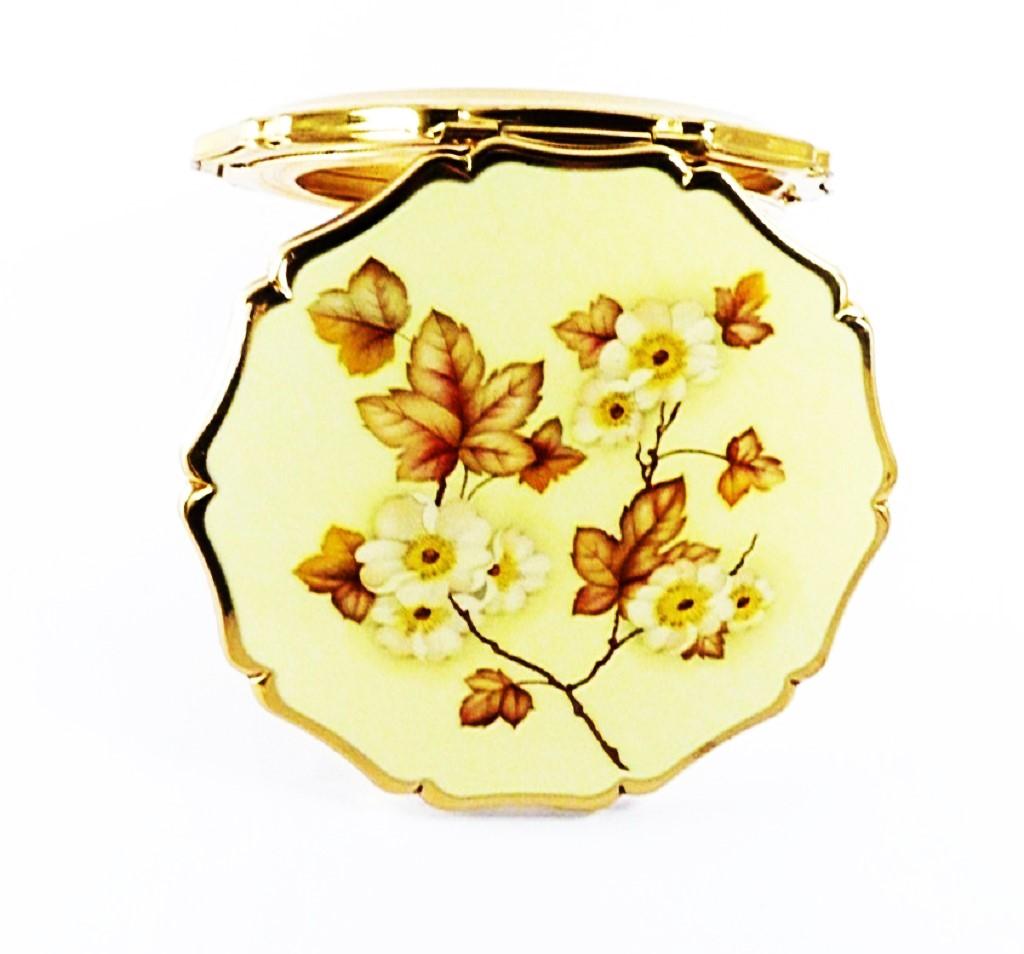 1970s Stratton Handbag Mirror (1 of 9)