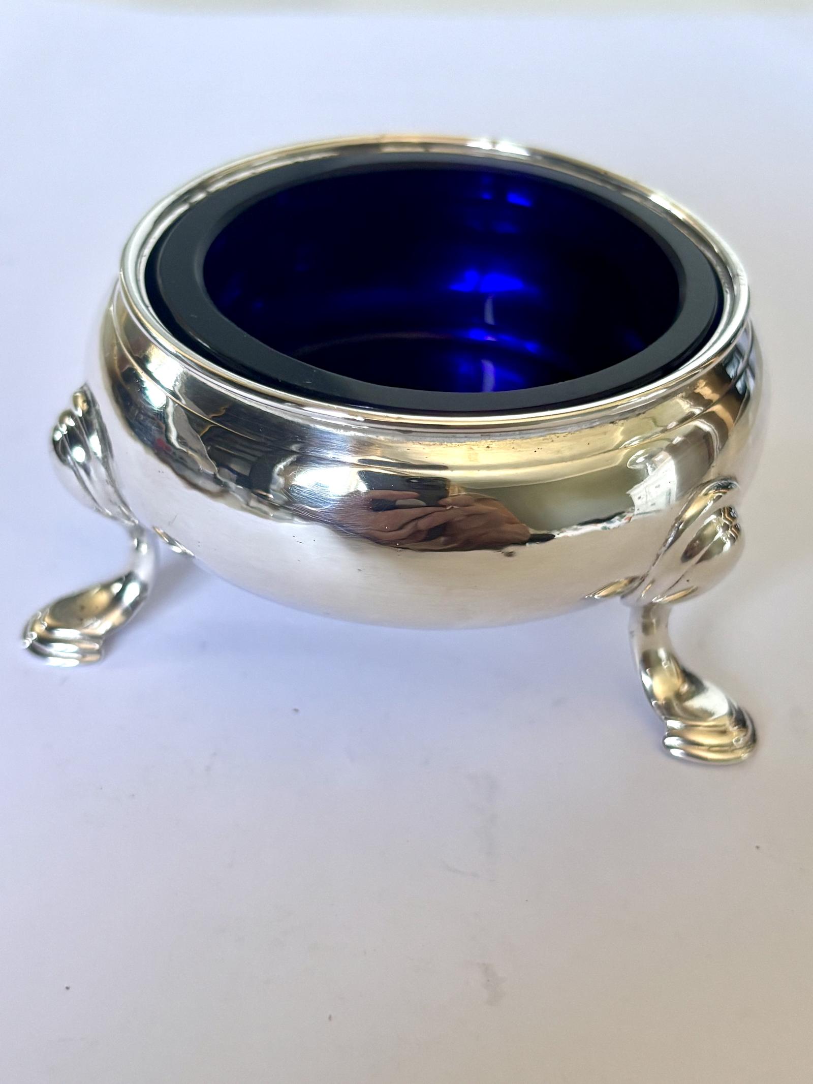 18th Century George II Silver Salt with Blue Glass Liner - London 1756 David Hennell I (1 of 11) 18th Century George II Silver Salt with Blue Glass Liner - London 1756 David Hennell I (1 of 11)