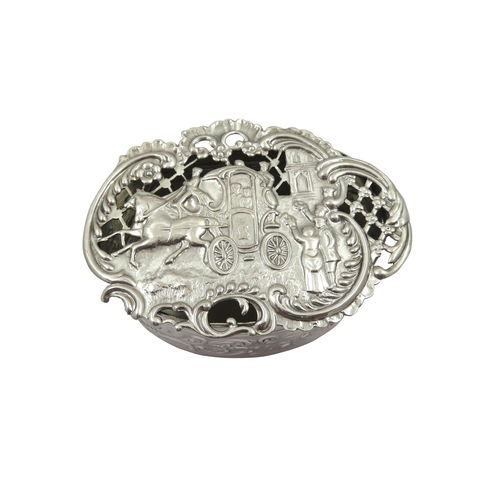 Antique Sterling Silver Pierced 'Wedding' Trinket Box 1912 (1 of 9) Antique Sterling Silver Pierced 'Wedding' Trinket Box 1912 (1 of 9)