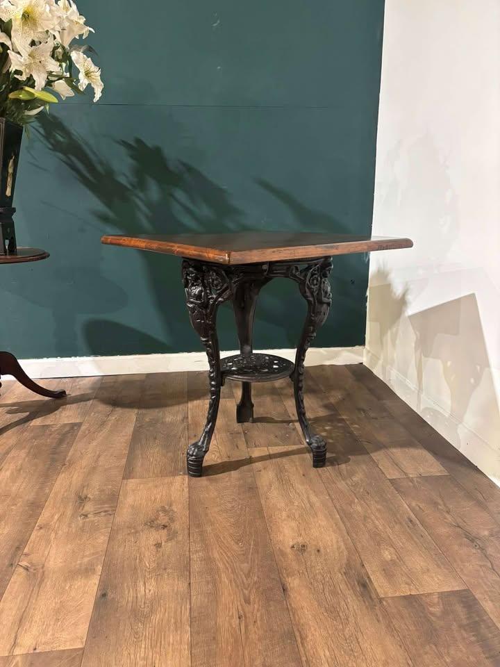 Victorian Cast Iron Pub Table with Mahogany Top (1 of 17)