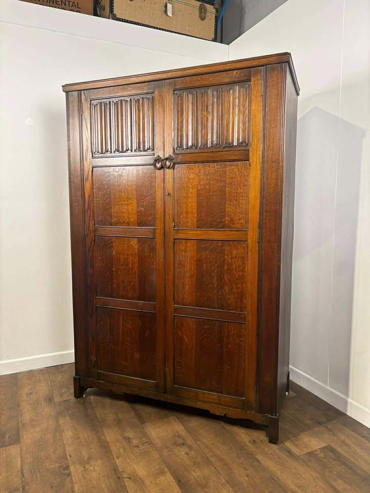 Vintage Priory Style Oak Double Wardrobe (1 of 19)