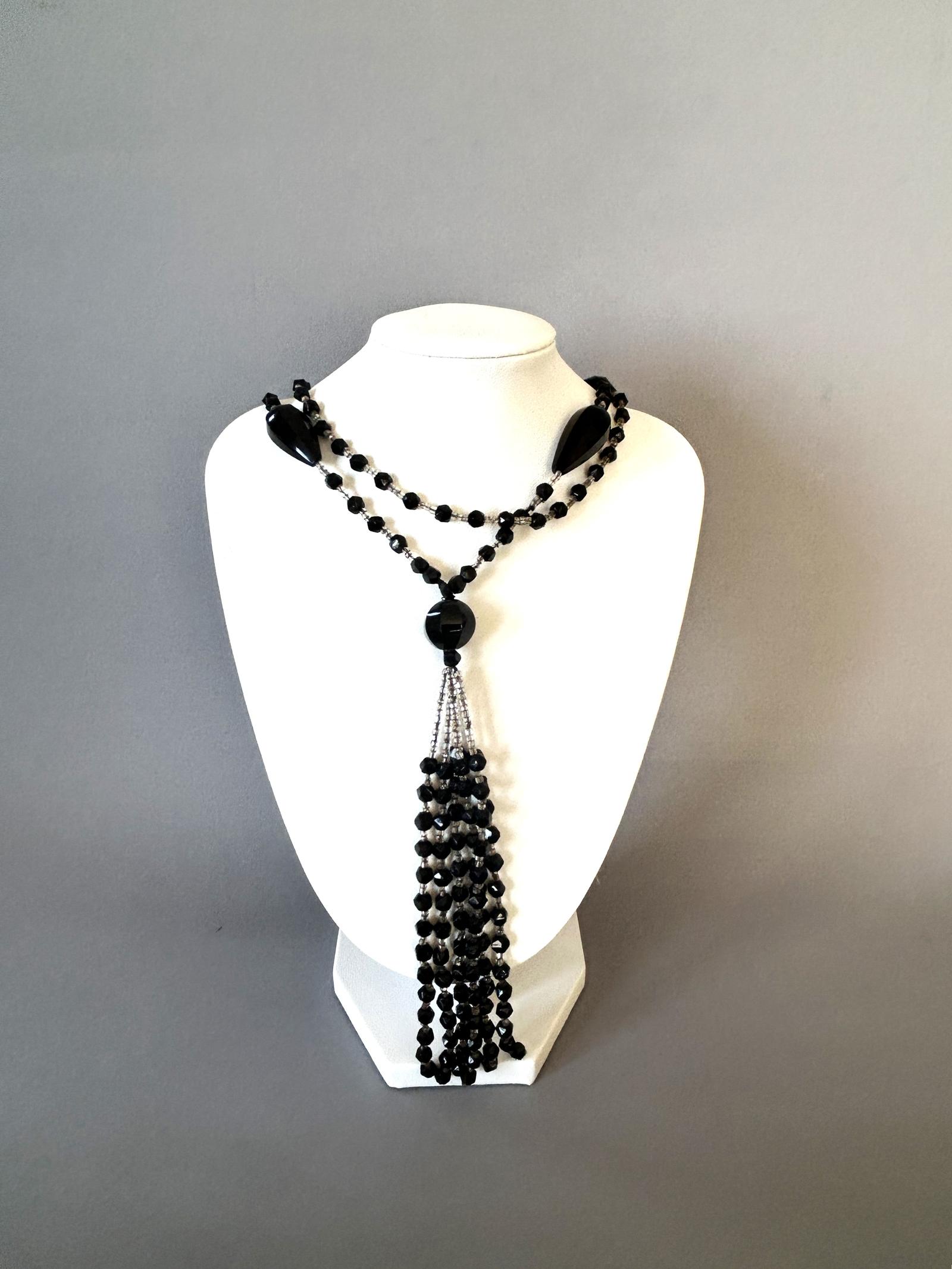 Art Deco French Jet Flapper Necklace (1 of 5) Art Deco French Jet Flapper Necklace (1 of 5)