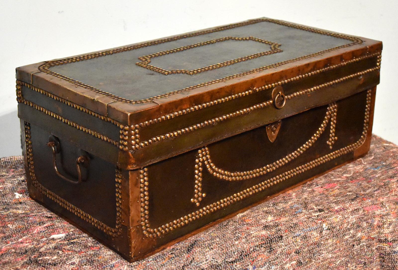 19th Century Green Leather Brass Studded Coaching Trunk (1 of 4) 19th Century Green Leather Brass Studded Coaching Trunk (1 of 4)