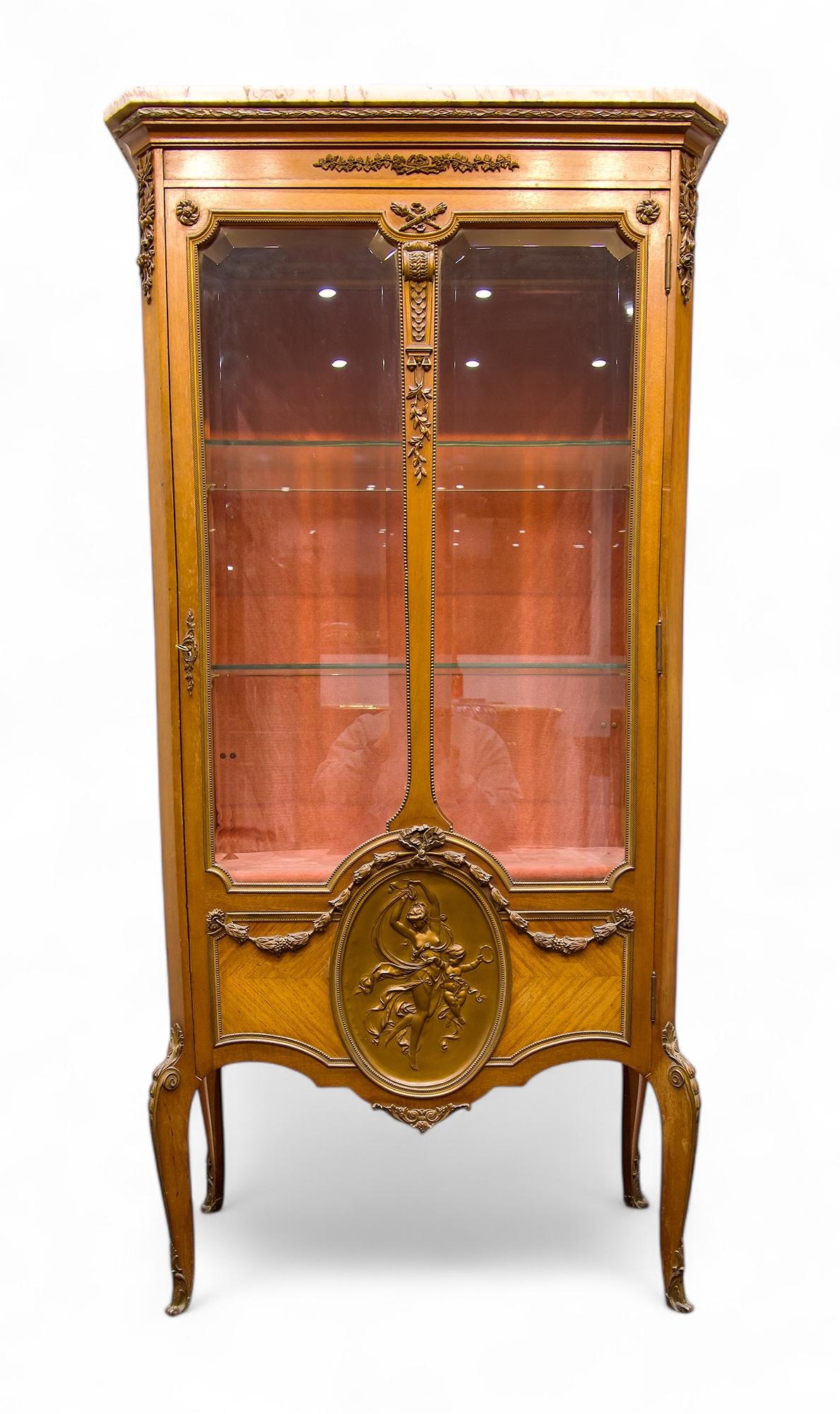 ANTIQUE FRENCH ORMOLU MOUNTED VITRINE / DISPLAY CABINET (1 of 6)