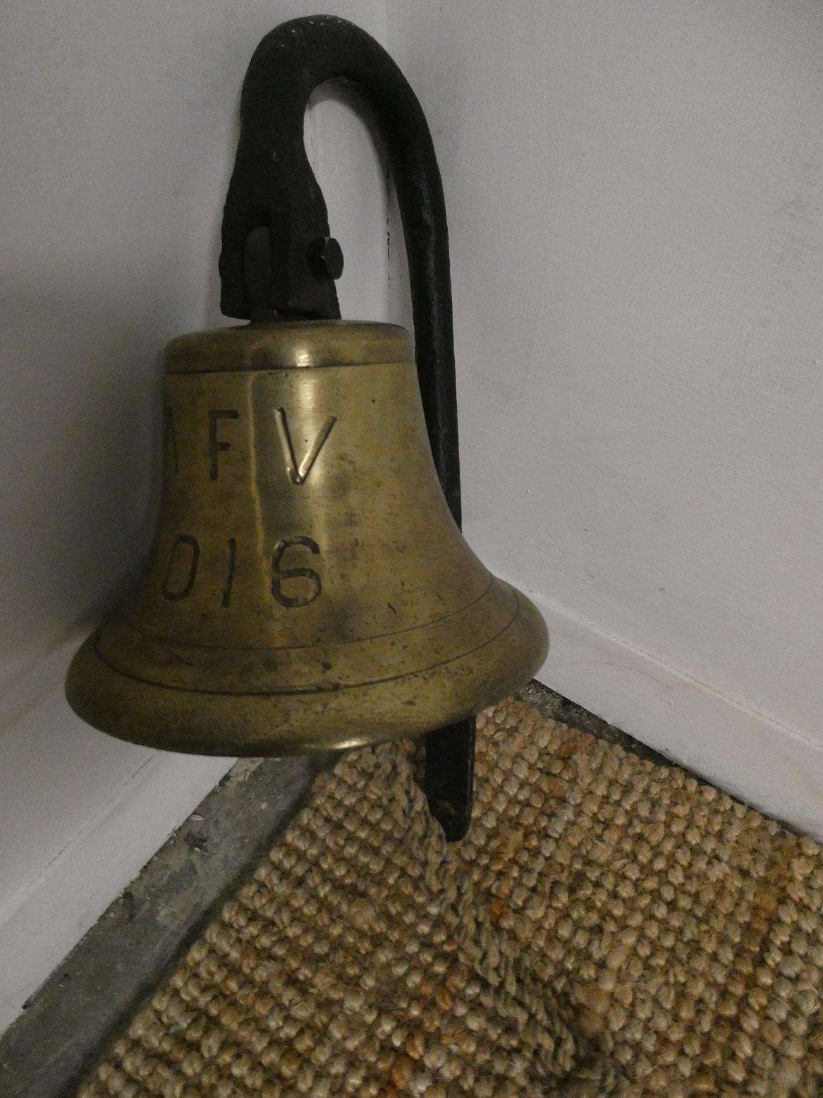 Scottish Ships Bell (1 of 11) Scottish Ships Bell (1 of 11)