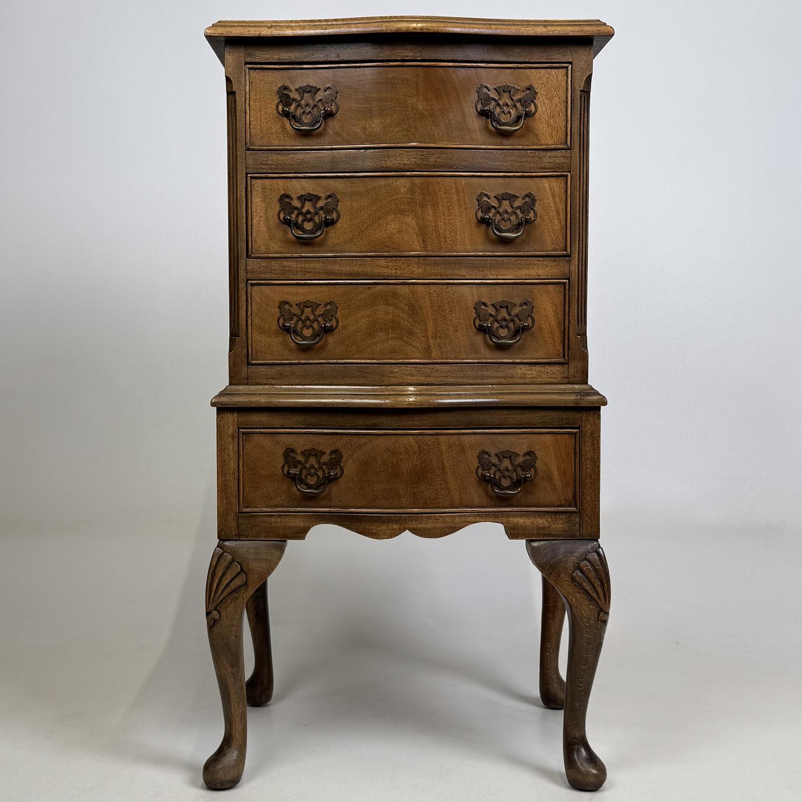 Antique 20th Century Small Chest Of Drawers In Mahogany (1 of 11) Antique 20th Century Small Chest Of Drawers In Mahogany (1 of 11)