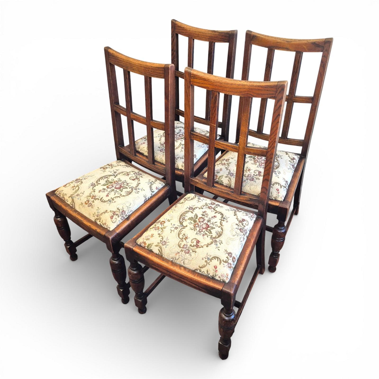 Set of Four Arts & Crafts Oak Dining Chairs, C1900–1920 (1 of 19) Set of Four Arts & Crafts Oak Dining Chairs, C1900–1920 (1 of 19)