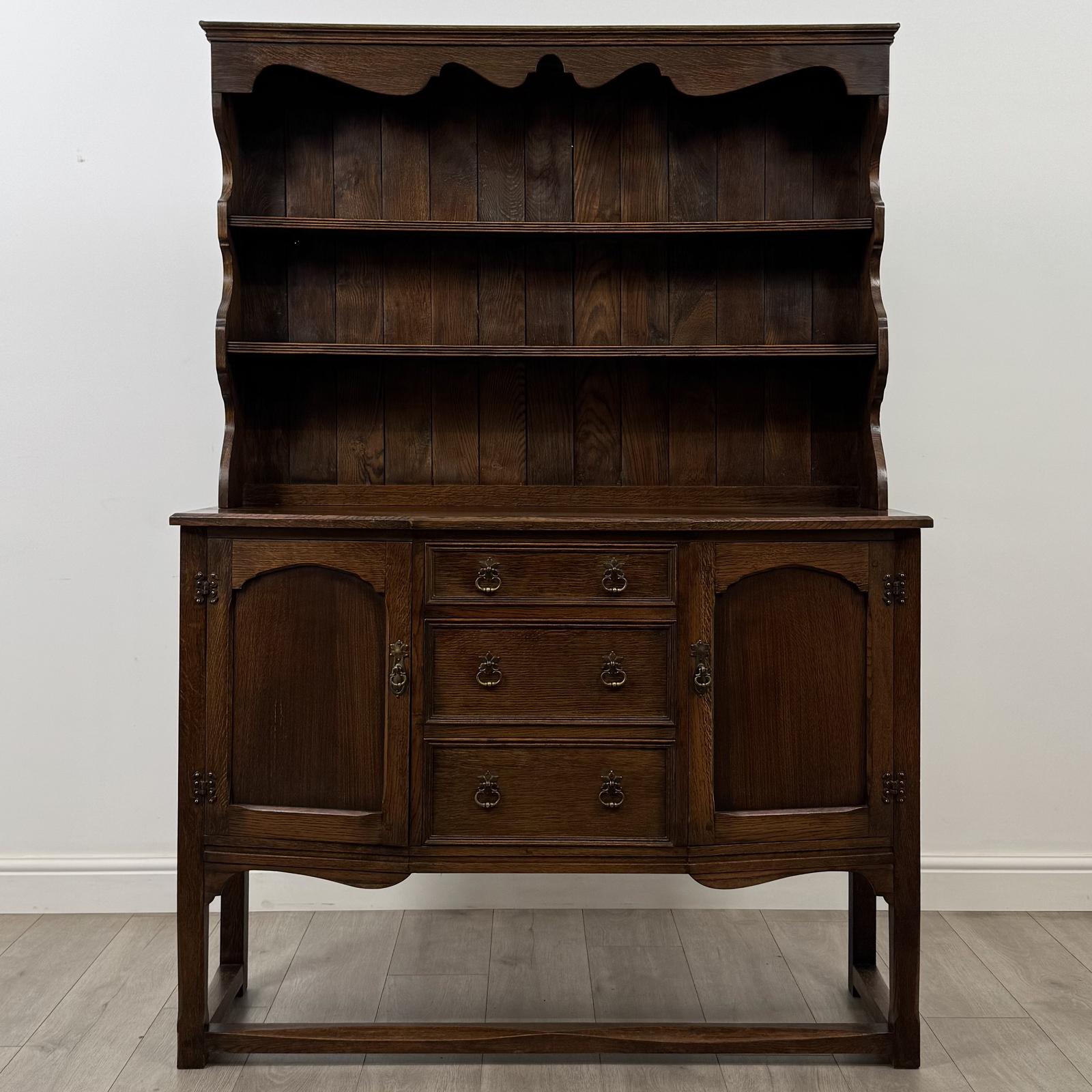 Antique 20th Century Good Quality Welsh Dresser in Oak (1 of 13) Antique 20th Century Good Quality Welsh Dresser in Oak (1 of 13)