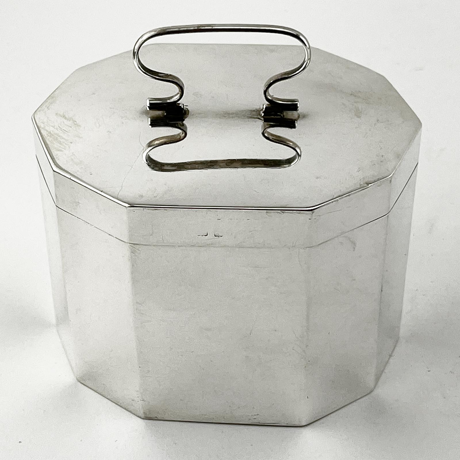 Plain Sterling Silver Tea Caddy or Trinket Box with Cut Corners (1 of 7) Plain Sterling Silver Tea Caddy or Trinket Box with Cut Corners (1 of 7)