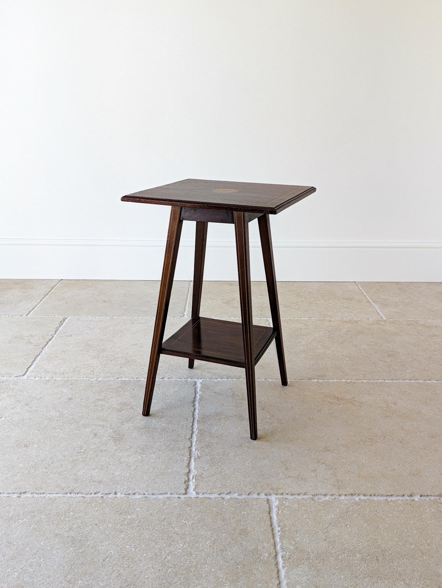 Antique Edwardian Inlaid Mahogany Occasional Table c.1905 (1 of 18) Antique Edwardian Inlaid Mahogany Occasional Table c.1905 (1 of 18)