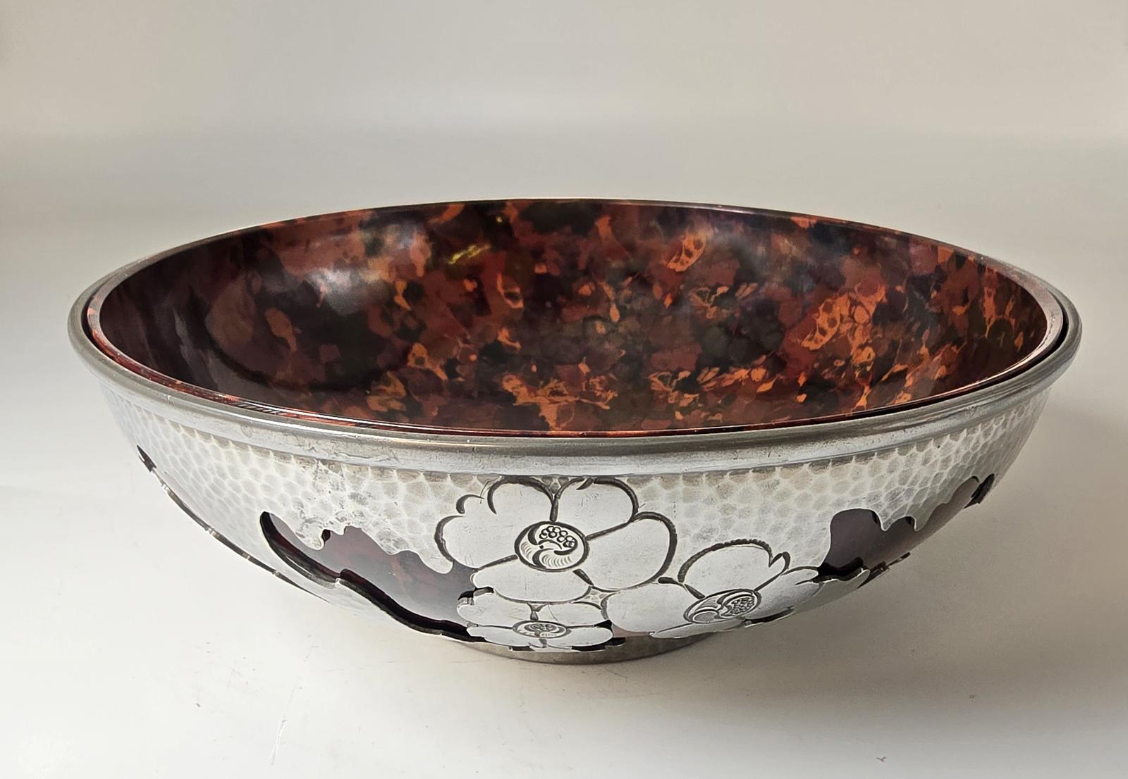 Art Deco Pewter & Marbled Bakelite Bowl (1 of 13) Art Deco Pewter & Marbled Bakelite Bowl (1 of 13)