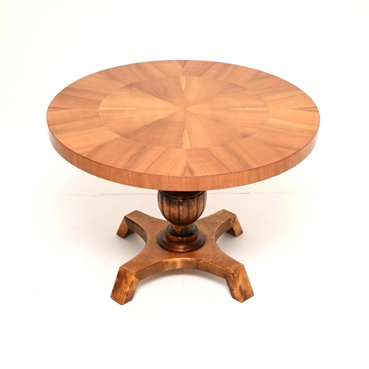 Antique Swedish Walnut and Satin Birch Coffee Table (1 of 5) Antique Swedish Walnut and Satin Birch Coffee Table (1 of 5)