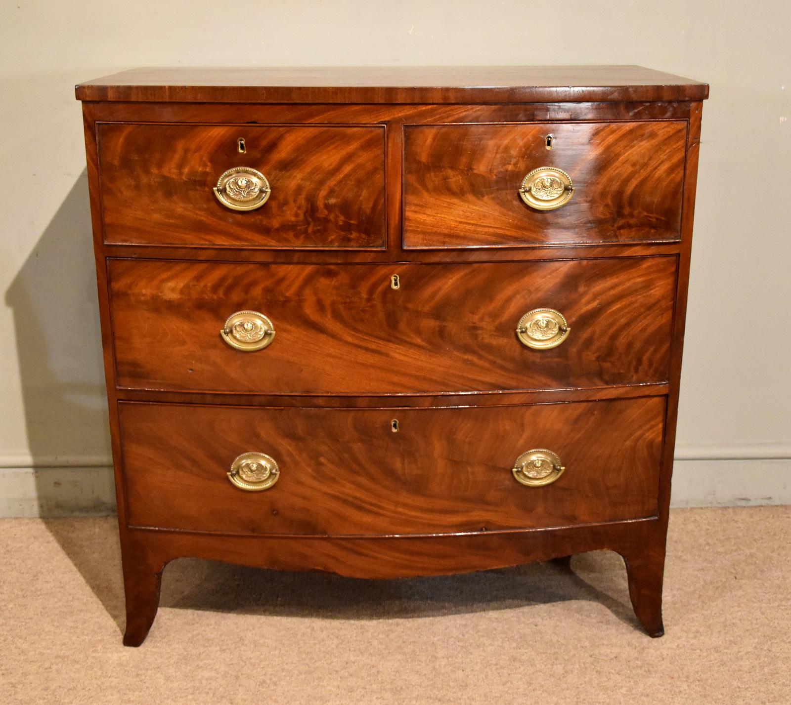 Early 19th Century Mahogany Bow Front Chest of Drawers (1 of 8) Early 19th Century Mahogany Bow Front Chest of Drawers (1 of 8)