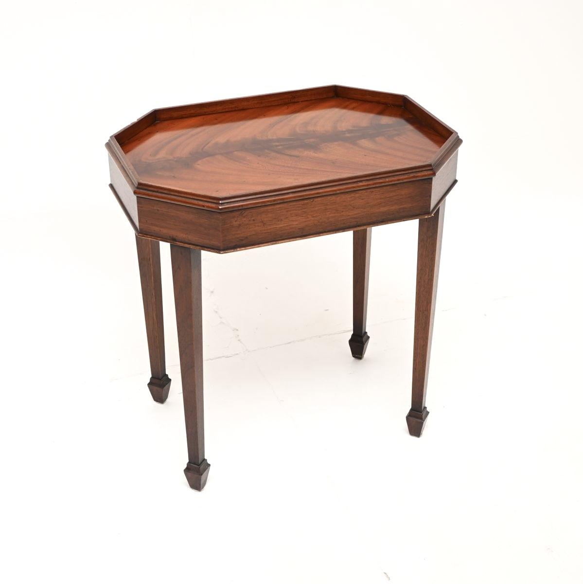 Antique Edwardian Mahogany Coffee Table (1 of 6) Antique Edwardian Mahogany Coffee Table (1 of 6)