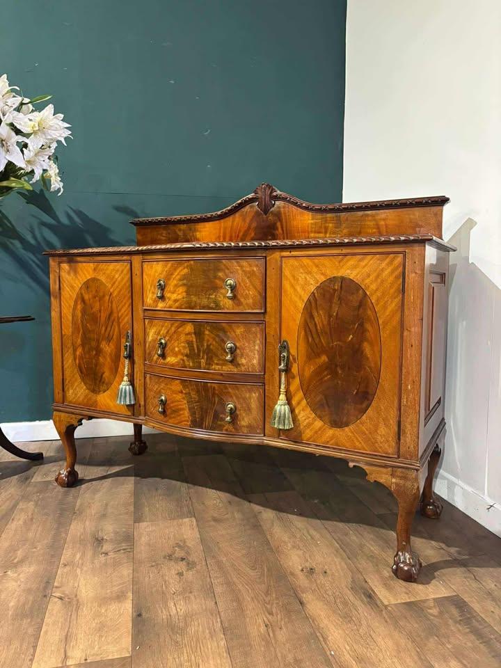 Edwardian Serpentine Front Mahogany Sideboard (1 of 17) Edwardian Serpentine Front Mahogany Sideboard (1 of 17)