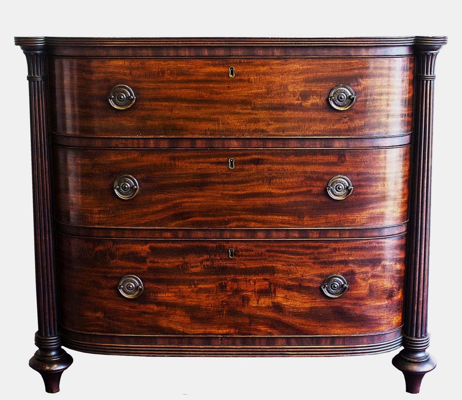 Mahogany Bow Front Chest of Drawers - Small Size - Regency Period (1 of 13) Mahogany Bow Front Chest of Drawers - Small Size - Regency Period (1 of 13)