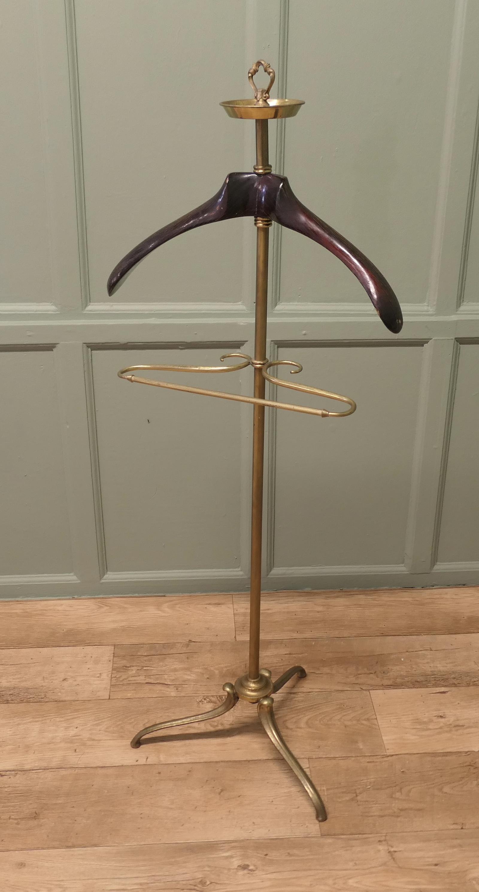 Very Stylish Brass Gents Valet, Suit Hanger, Mannequin (1 of 5) Very Stylish Brass Gents Valet, Suit Hanger, Mannequin (1 of 5)