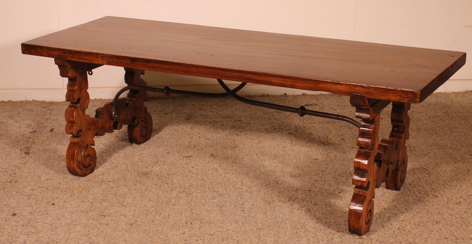 Spanish Walnut Coffee Table - 17th Century (1 of 10)