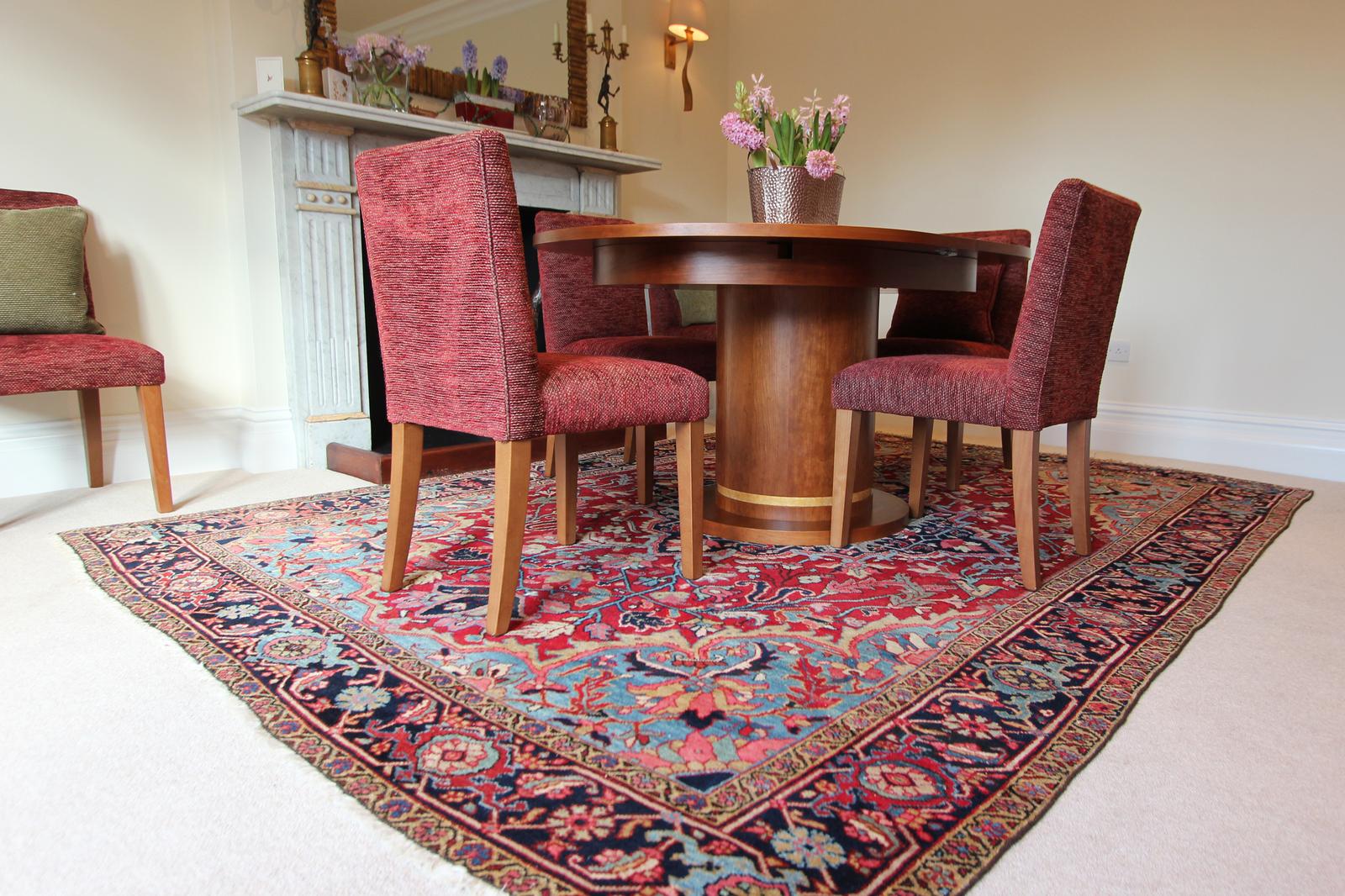 Farnham Antique Carpets image (7 of 12) Farnham Antique Carpets image (7 of 12)