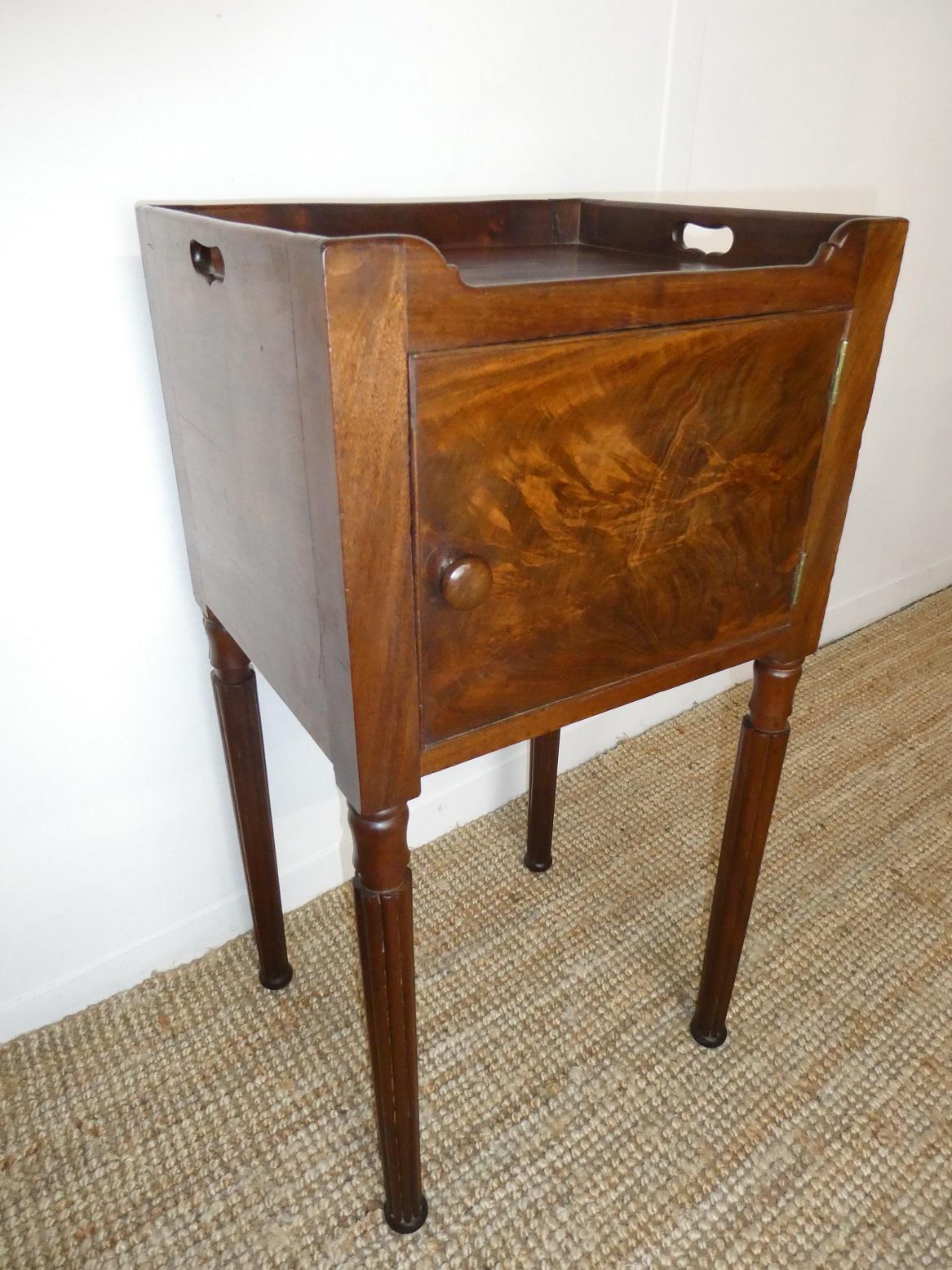 Regency Bedside Cupboard (1 of 9) Regency Bedside Cupboard (1 of 9)