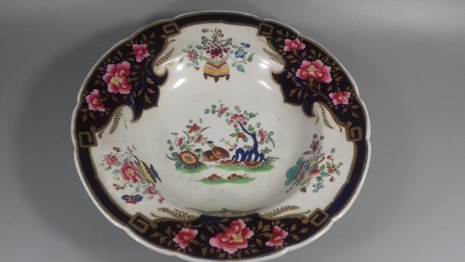 Georgian Chamberlains Worcester Large Imari Porcelain Rimmed Soup Dish (1 of 14) Georgian Chamberlains Worcester Large Imari Porcelain Rimmed Soup Dish (1 of 14)