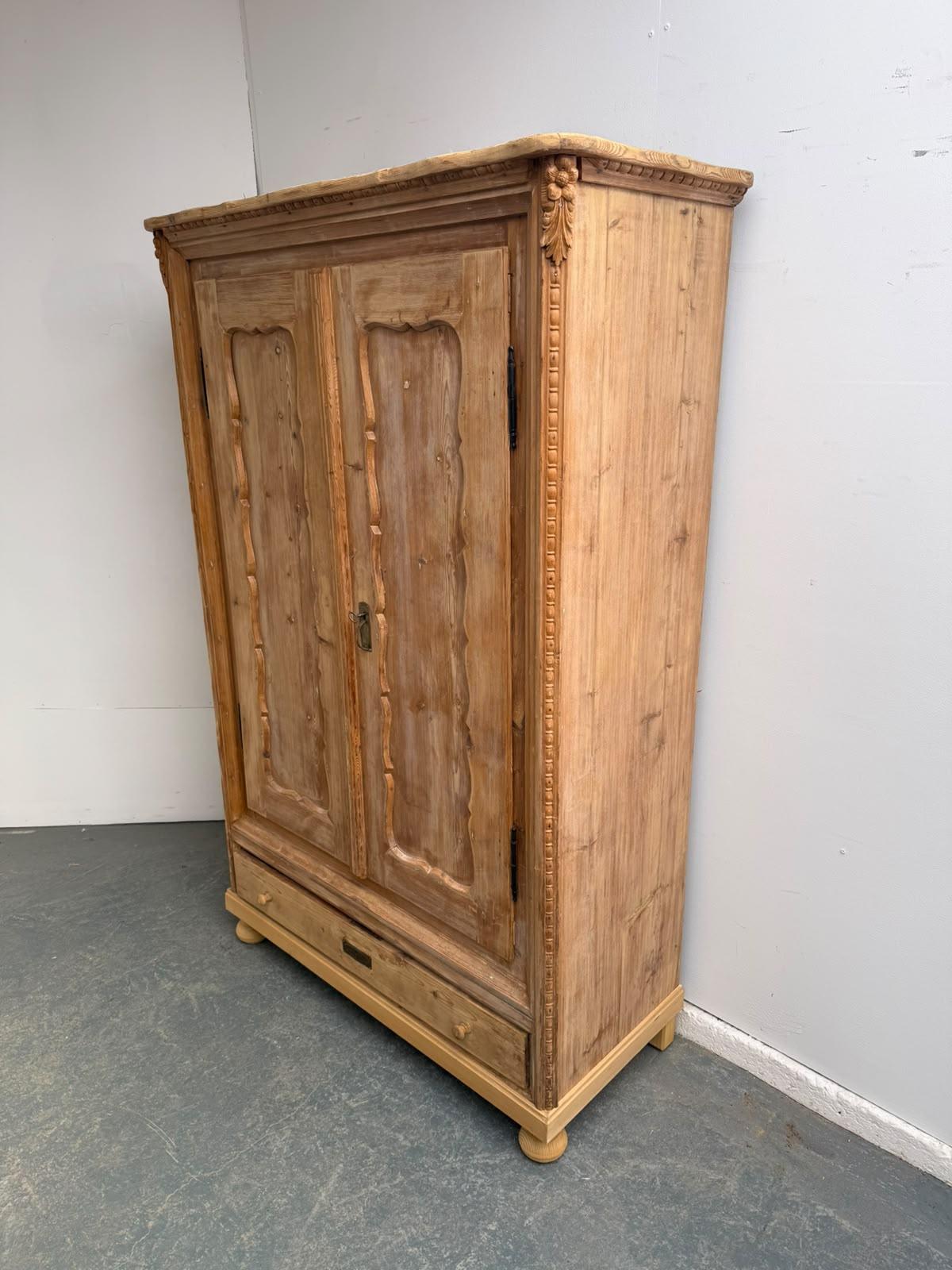 Early Georgian Antique Pine 2 Door Storage Cupboard to wax / paint (1 of 12) Early Georgian Antique Pine 2 Door Storage Cupboard to wax / paint (1 of 12)