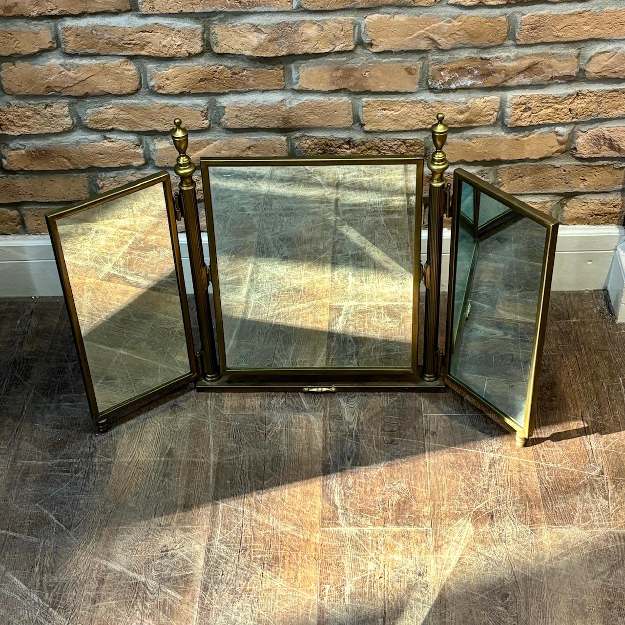 Antique Brass Folding Vanity Mirror (1 of 9) Antique Brass Folding Vanity Mirror (1 of 9)