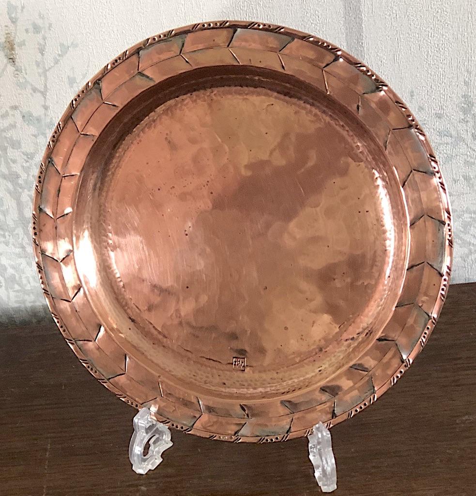 Hugh Wallis Arts and Crafts Copper Display Plate (1 of 5)