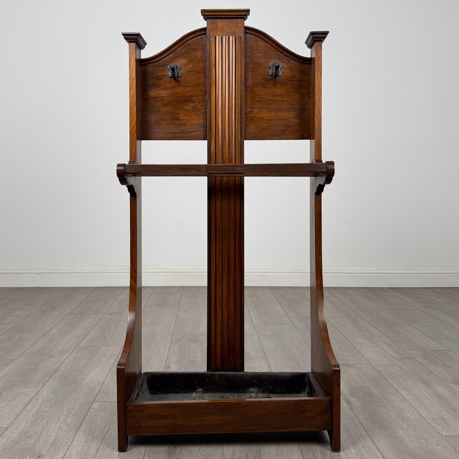 Antique 20th Century Edwardian Hall Stand In Walnut (1 of 9) Antique 20th Century Edwardian Hall Stand In Walnut (1 of 9)