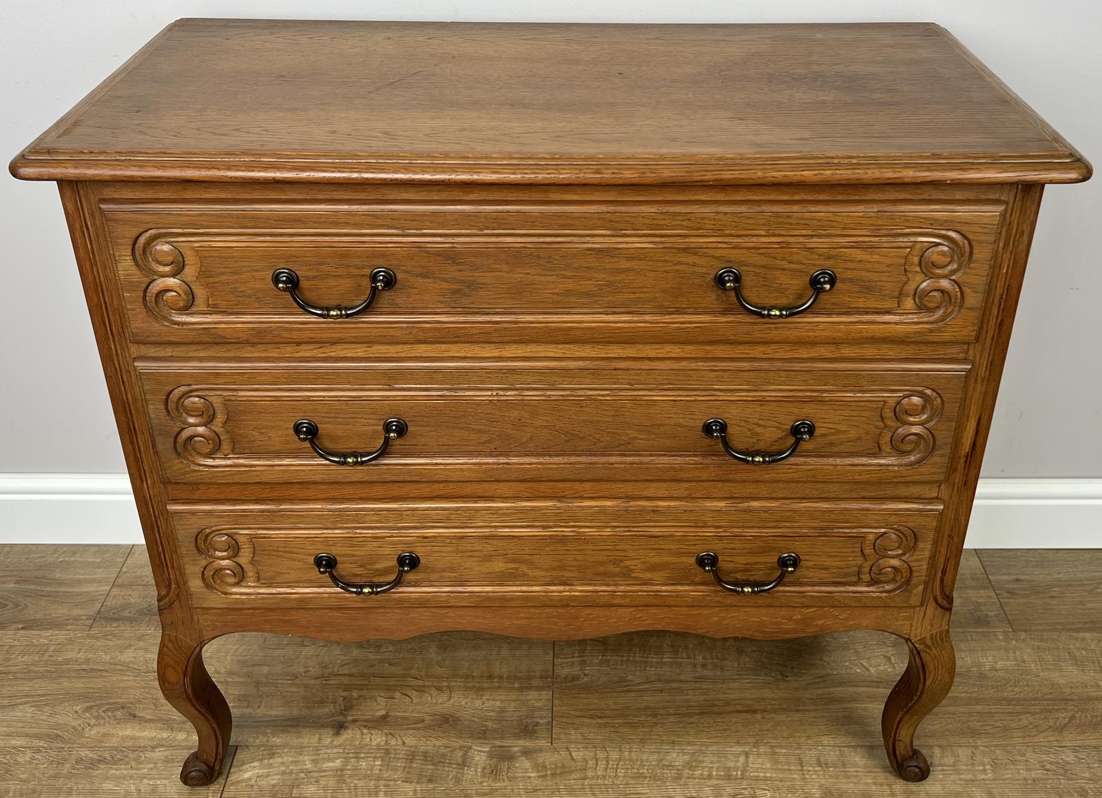 Chest of Drawers Vintage French Style Oak 3 Drawers Carved Cabinet (1 of 14) Chest of Drawers Vintage French Style Oak 3 Drawers Carved Cabinet (1 of 14)