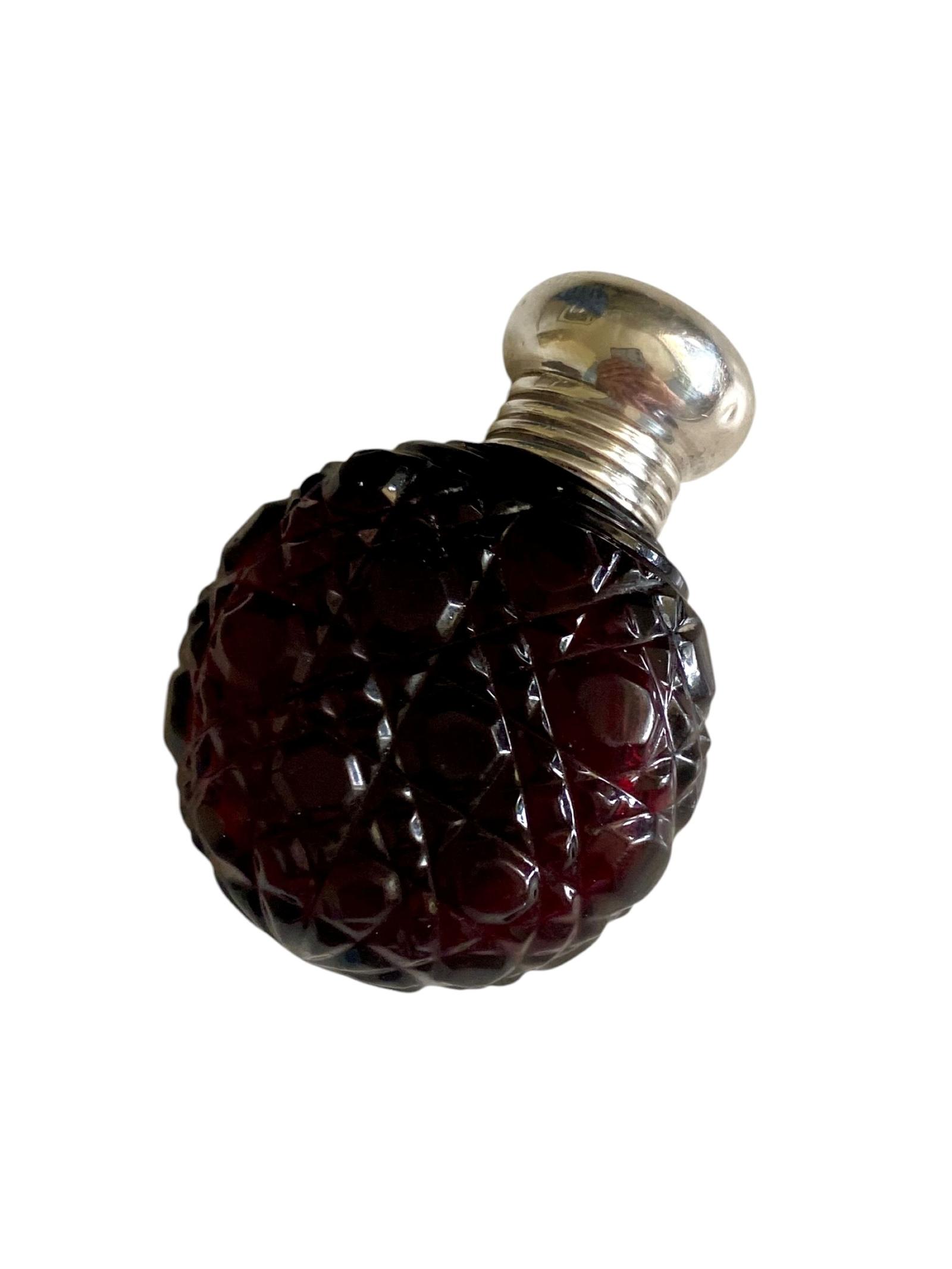 Antique Ruby Red Perfume Scent Bottle Sterling Silver Lid Birmingham 1911 (1 of 7) Antique Ruby Red Perfume Scent Bottle Sterling Silver Lid Birmingham 1911 (1 of 7)