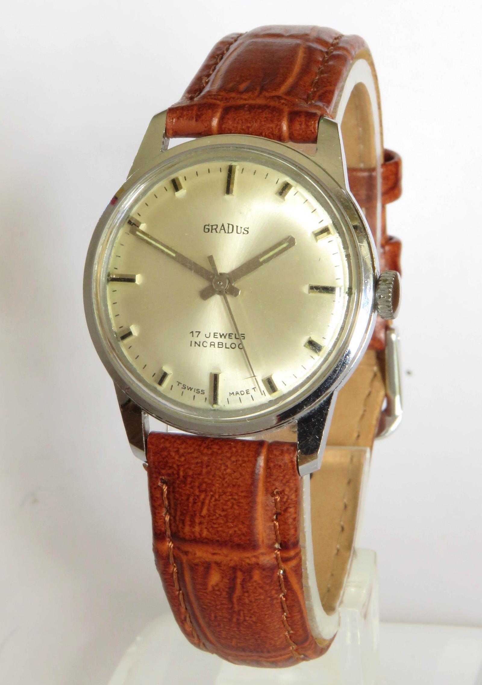 Watch: 1960s Gradus Wrist Watch LA536384
