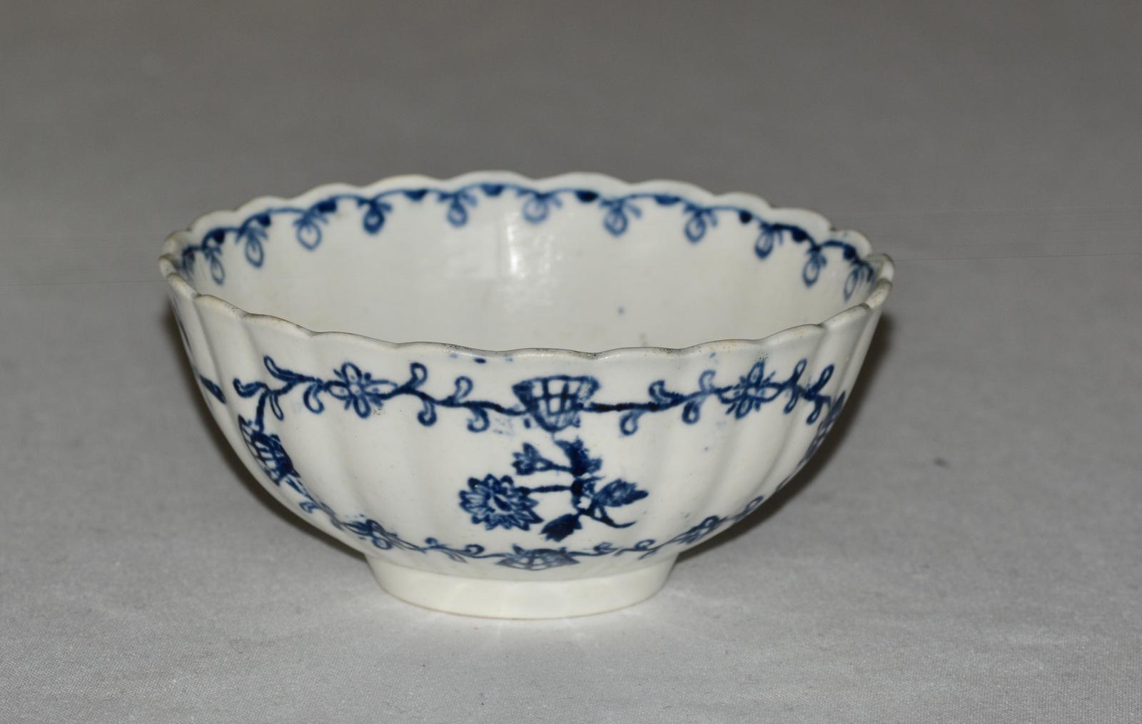 C18th Liverpool Fluted Bowl - Scallop Shell and Flower Pattern - J Pennington (1 of 5) C18th Liverpool Fluted Bowl - Scallop Shell and Flower Pattern - J Pennington (1 of 5)