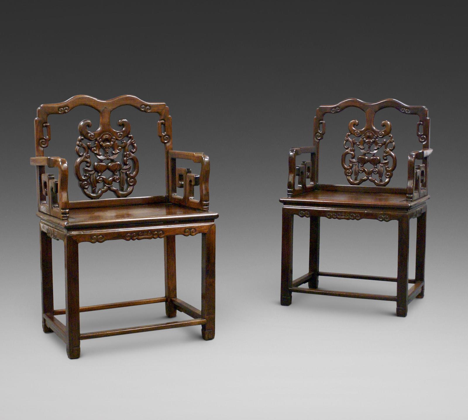 Pair of Chinese Qing Dynasty, Hongmu Chairs (1 of 6) Pair of Chinese Qing Dynasty, Hongmu Chairs (1 of 6)