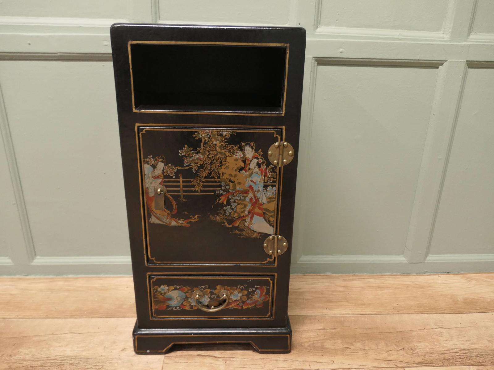 Lucky Decorated Chinoiserie Side Cupboard (1 of 6) Lucky Decorated Chinoiserie Side Cupboard (1 of 6)