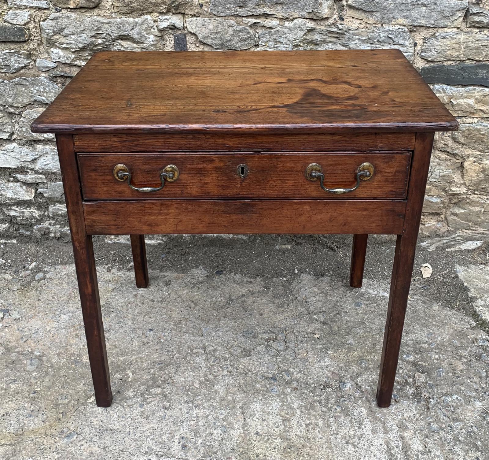 Antique Georgian Pine Lowboy (1 of 18) Antique Georgian Pine Lowboy (1 of 18)