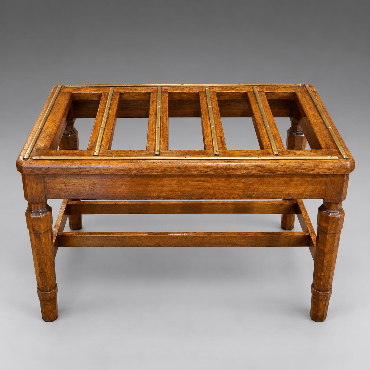 Late 19th Century Oak Luggage Stand (1 of 5) Late 19th Century Oak Luggage Stand (1 of 5)