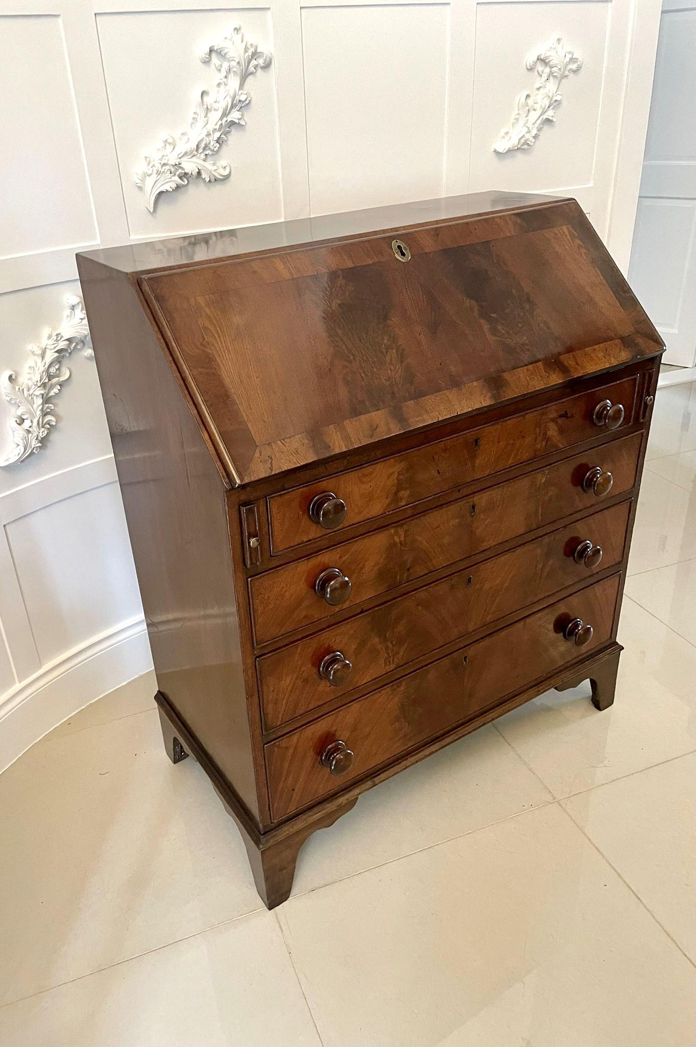 Antique George III Quality Figured Mahogany Bureau (1 of 16) Antique George III Quality Figured Mahogany Bureau (1 of 16)