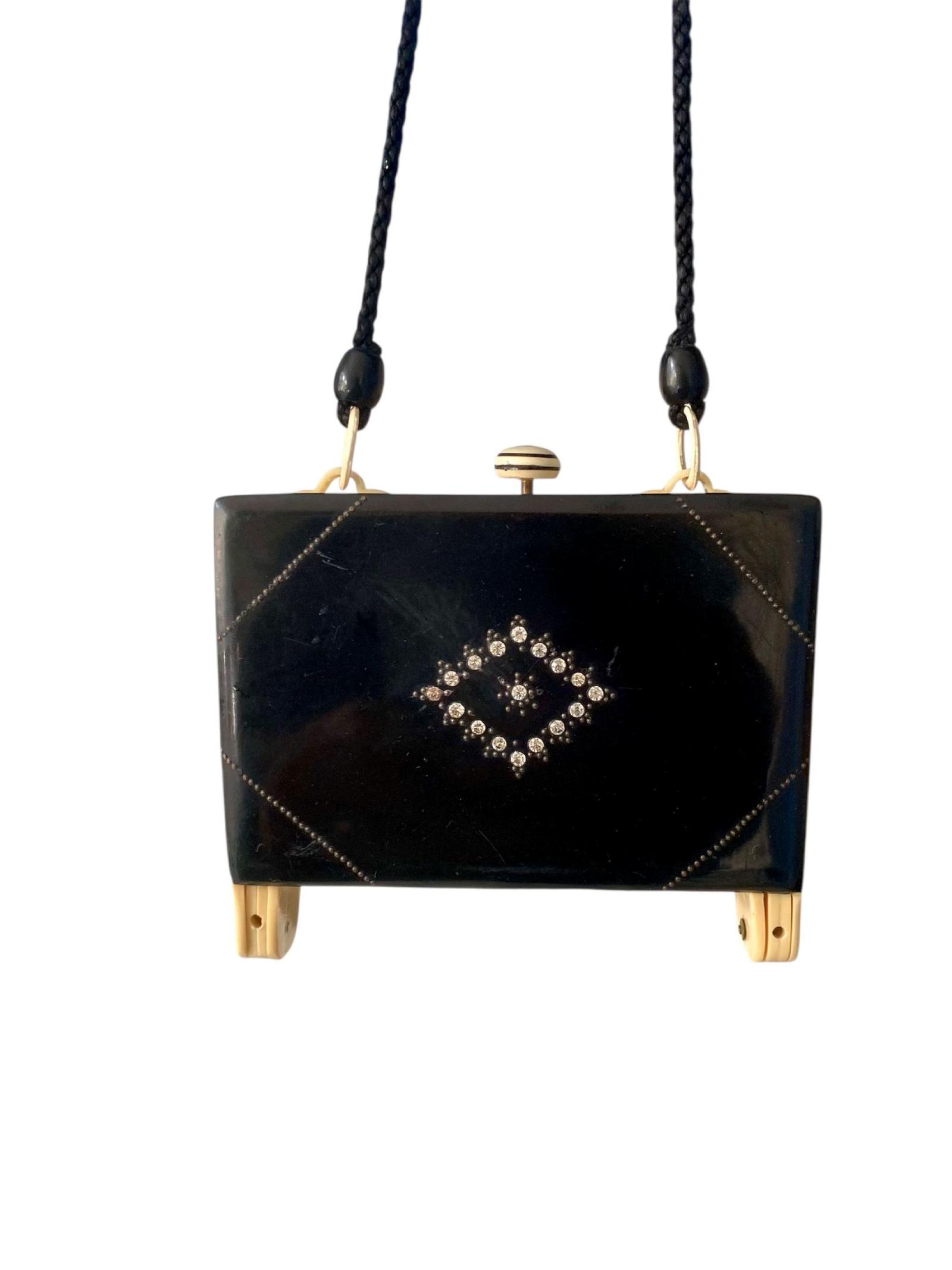 Art Deco Celluloid Vanity Purse: Flapper Powder Compact with Carry Cord 1920s (1 of 8) Art Deco Celluloid Vanity Purse: Flapper Powder Compact with Carry Cord 1920s (1 of 8)
